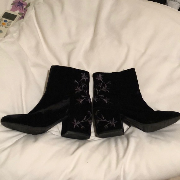 Kenneth Cole ankle boots - Picture 4 of 4